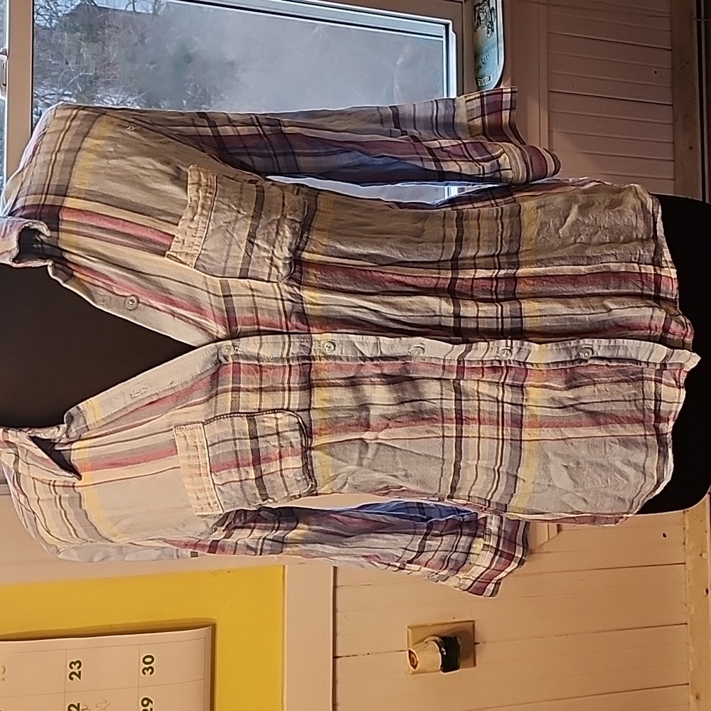 Como Vintage women's size small buttondown shirt